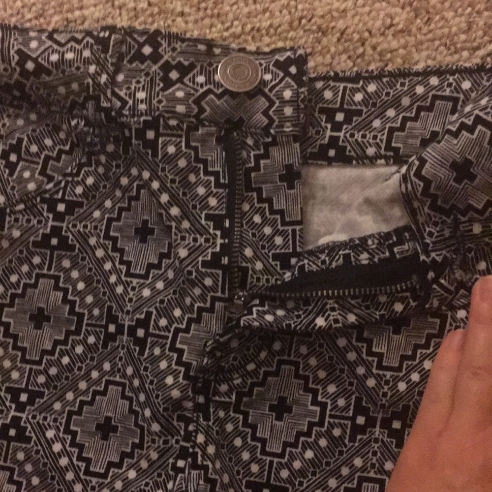 Shorts - Picture 6 of 6